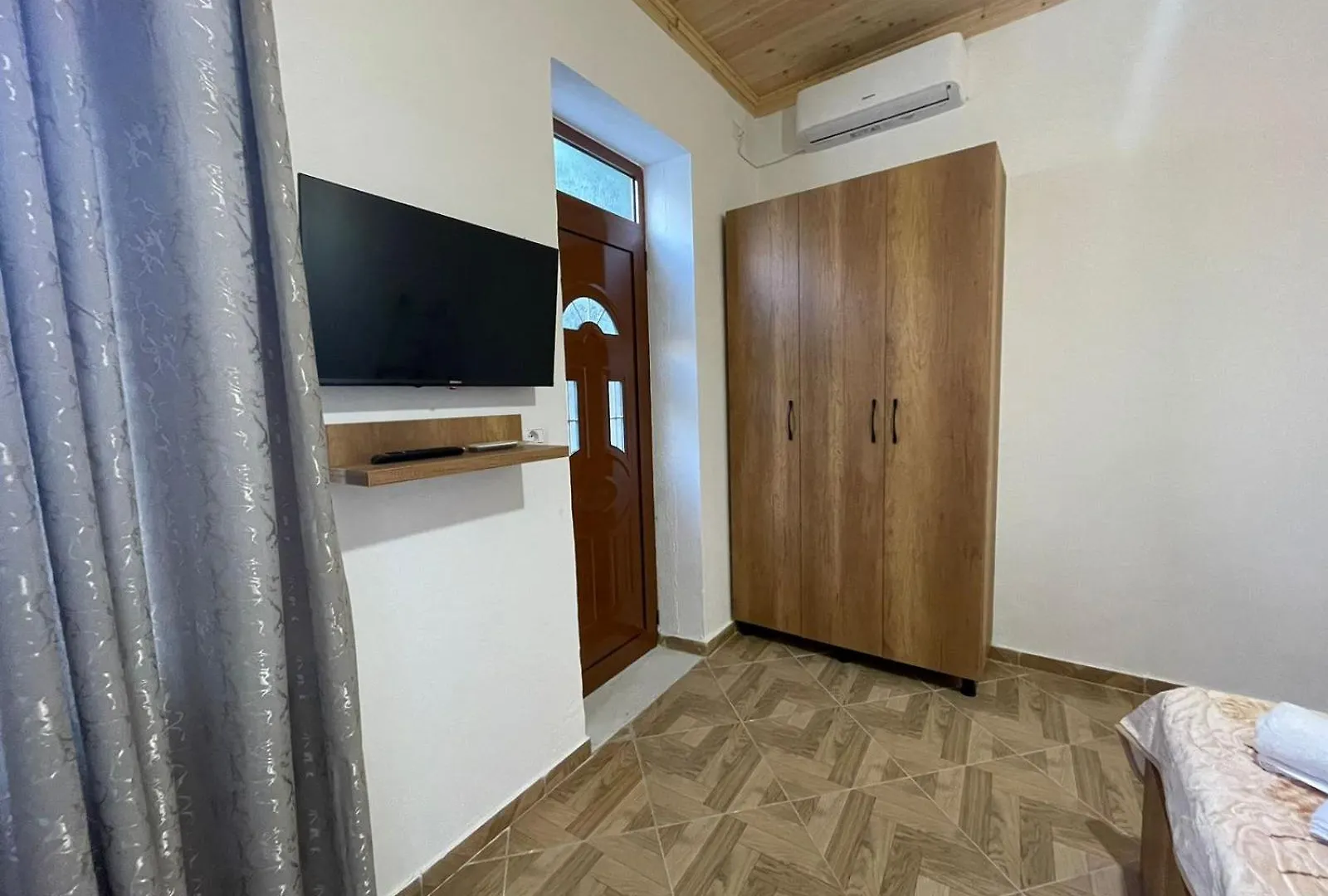 Saraci Room'S Gjirokastër