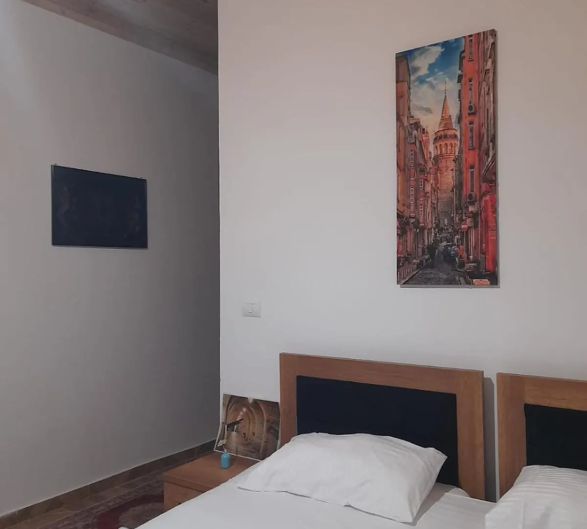 Saraci Room'S Gjirokastër Apartment